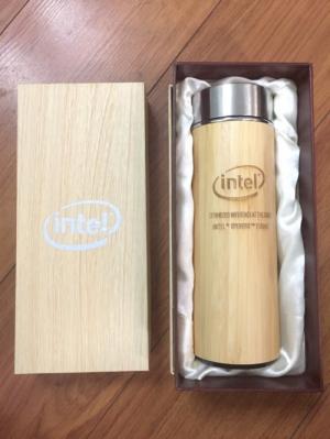 Bình giữ nhiệt tre khắc logo doanh nghiệp