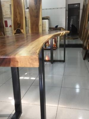 Bàn gỗ me tây nguyên tấm dài 2.75m rộng 68-80cm