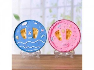 Lưu giữ dấu chân tay cho bé