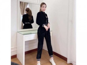 bộ thể thao nhung bo viền chữ