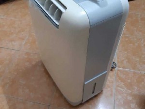 Chuyên Máy lọc không khí.Hút ẩm .Quạt