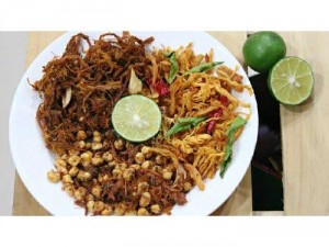 Khô bò, khô gà lá chanh, bắp ran khô bò