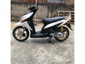 Click 110 dàn áo thái