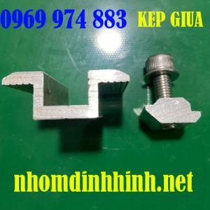 Kẹp Giữa Tấm Pin Năng Lượng Mặt Trời