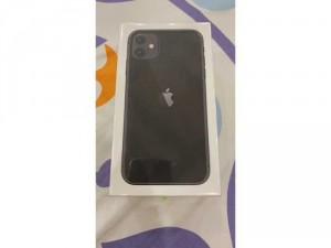 iphone 11,màu đen,64g,chưa đập hộp