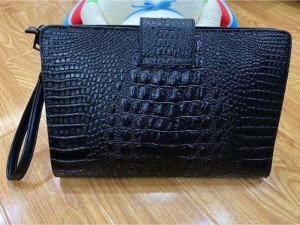 Ví clutch da cá sấu nam nữ đều xài được