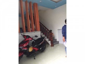 bán nhà gấp. nhà 1 lầu 1 trệt