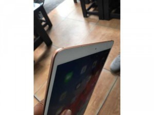 iPad Air 3 64g + LTE rose gold