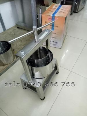 Máy vắt nước cốt dừa bằng tay dùng trong gia đình