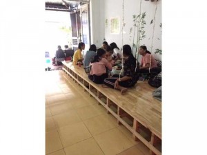 Sang nhượng quán trà sữa tại khu trường học