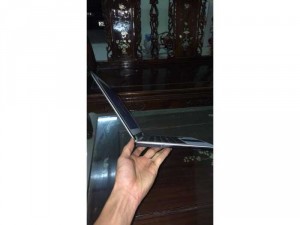 laptop dell e7240 core i5 màn 12.5 icnh gọn đẹp