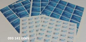 In logo sticker decal phủ keo số lượng ít