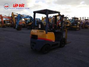 Xe nâng dầu TCM FD15