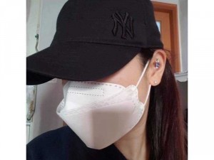 khẩu trang Hàn quốc 5 lớp KF 94 có miếng lót giữ ẩm chống virust, vi trùng, bụi mịn
