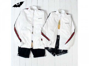 Áo khoác dù 2 lớp Gucci viền tay TN