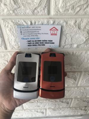 Motorola V3i - nắp gập, bền đẹp, pin khỏe, loa to.
