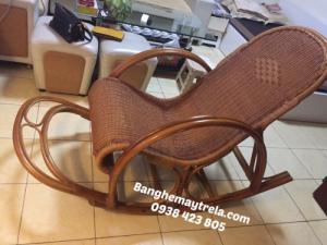 Ghế bập bênh mây tự nhiên