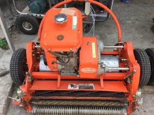 Máy cắt cỏ sân golf honda 4thì