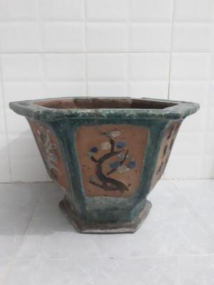 Chậu lục giác chuẩn xưa