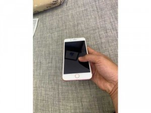 Cần bán 8plus 256gb gold đep 99%