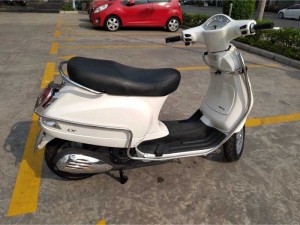 VESPA PIAGGIO TRẮNG SỮA MỚI 98% - GÍA HẠT DẺ