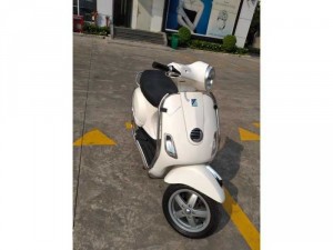 VESPA PIAGGIO TRẮNG SỮA MỚI 98% - GÍA HẠT DẺ