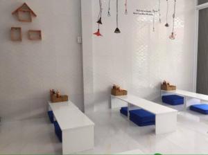 Bàn ngồi bệt, bàn trà sữa