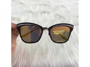 kính nữ Dior