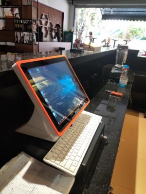 Bộ máy tính tiền cảm ứng cho quán cafe tại Buôn Ma Thuột