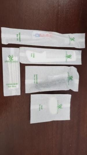 Bộ kit khách sạn 5 món Amenities: bàn chải, lược, dao cạo râu, xà bông, tăm bông