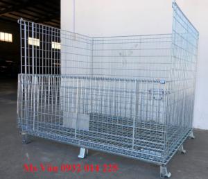 Lồng sắt chứa hàng