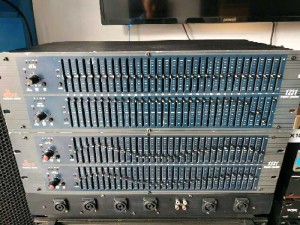 Equalizer dbx 1231 bãi xịn Mỹ