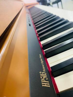 Bàn phím đàn Piano Roland HP 503 C