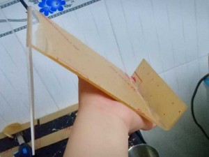 Kệ trưng bày mica iPad brochure giá 65k