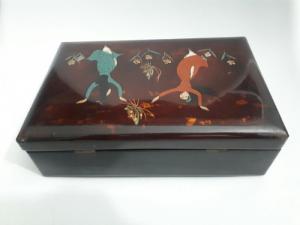 hộp sơn mài chuẩn xưa kích thước 8x17x25cm