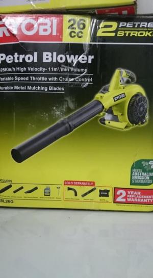 Máy thổi RYOBI động cơ xăng