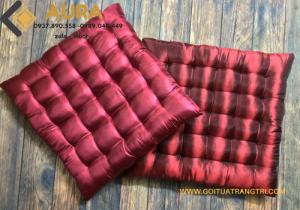 Đệm ngồi bệt ngày càng được sử dụng phổ biến với các không gian được thiết kế theo phong cách Hàn Quốc hay Nhật Bản. Vì thế, ngoài tác dụng mang lại cảm giác dễ chịu khi ngồi, đệm ngồi bệt còn góp phần tạo điểm nhấn cho không gian nội thất.
Đệm ngồi bệt AURA mang đến cho bạn sự đảm bảo về chất lượng cao cấp cũng như làm bạn hài lòng về những kiểu dáng đẹp mắt, sang trọng mà chiếc đệm ngồi điểm tô cho không gian nội thất của gia chủ.
Trong những chuyến đi xa hay những lúc phải ngồi làm việc hay những lúc ngồi thiền cần sự tĩnh lặng, đệm ngồi thiền sẽ là một giải pháp hữu hiệu giúp bạn giảm bớt mệt mỏi và đau lưng. Hãy chọn ngay cho mình một chiếc đệm ngồi đẹp,đáng yêu để tận hưởng cảm giác thư giãn, dễ chịu khi ngồi lâu hoặc làm quà tặng ý nghĩa cho bạn bè, người thân.
Sản phẩm thật chụp lên, màu sắc y hình 100%
Bộ sản phẩm được may từ chất liệu vải mềm mịn mát tay, không gây nóng khi sử dụng đệm trong thời gian dài.
Chất vải thoáng mát, màu sắc luôn tươi mới, không ra màu khi giặt với nước, đặc biệt chất vải không bám bụi đảm bảo mang lại sự tiện lợi cho quá trình sử dụng đệm ngồi bệt.
Đệm ngồi bệt AURA có nhiều màu sắc trang nhã, đa dạng về phong cách, từ gu riêng dành cho quán cafe mộc, trà sữa đến gu sang trọng, tinh tế dành cho home stay, khách sạn cao cấp
Đệm ngồi bệt AURA có nhiều màu sắc trang nhã, đa dạng về phong cách,tham khảo thêm rất nhiều sản phẩm trên website GỐI TỰA TRANG TRÍ COM hoặc fanpage GỐI TỰA LƯNG AURA hoặc ĐỆM NGỒI BỆT - NỆM NGỒI AURA đệm ngồi có vỏ bọc tháo rời, có khóa kéo, rất tiện vệ sinh sạch sẽ, nhanh khô, không bị ẩm mốc như đệm may liền vỏ thông thường
Anh Chị nào muốn mua vỏ về bọc đệm, bọc gối liên hệ trực tiếp AURA qua FANPAGE nha hoặc zalo 0989.040.449 – 0937.890.558
XEM THÊM NHIỀU SẢN PHẨM TẠI PAGE https://www.facebook.com/GoiTuaLungAURA/
GIÁ CỰC TỐT CHO ANH CHỊ MUA SỐ LƯỢNG NHIỀU
CHÂN THÀNH CẢM ƠN QUÝ KHÁCH ĐÃ TIN DÙNG VÀ ỦNG HỘ SẢN PHẨM AURA
MẾN CHÚC QUÝ KHÁCH LUÔN HẠNH PHÚC VÀ THÀNH CÔNG