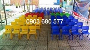 Cung cấp ghế nhựa đúc bền, chắc chắn cho trẻ nhỏ mầm non
