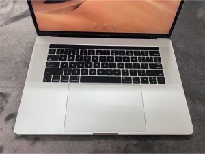 Macbook Pro 15 Touchpad 2016 i7 8gb 512gb nguyên zin