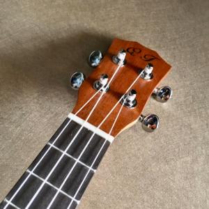 Đàn Ukulele gỗ nguyên tấm chất lượng | Size concert 23' chính hãng.