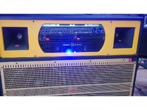 Loa kéo điện 4 tấc đôi Q-Boss model3900