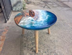 Bàn tròn cafe epoxy vẽ bãi biển