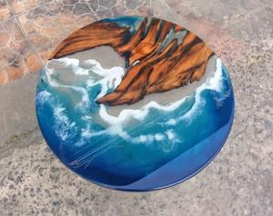 Bàn tròn cafe epoxy vẽ bãi biển