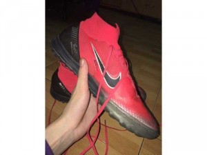 Giày đá bóng Mercurial Cr7 cao cổ