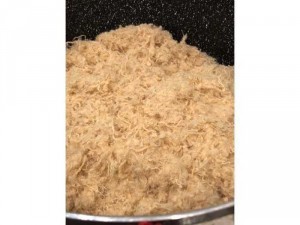 chà bông làm tại nhà ngon và chất lượng hộp nữa ký