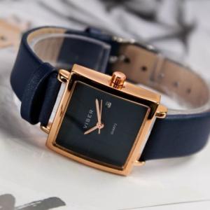 ĐỒNG HỒTHÔNG TIN SẢN PHẨM
Mã sản phẩm: 2703
Thương hiệu: VISER
Xuất xứ: KOREA
Loại đồng hồ: Đồng hồ Quart
Loại dây: Dây da cao cấp
Đường kính: 30mm
Độ dày: 4mm