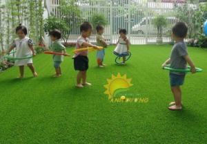 Chuyên bán thảm cỏ nhân tạo cao cấp cho trường mầm non, sân chơi trẻ em, sân bóng đá