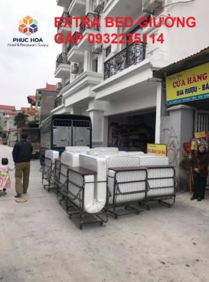 Xuất xứ: Việt Nam
Thương hiệu: Phúc Hòa
– Bảo hành: 06 tháng
– Kích thước mở: 1900*900*500 mm
– Chất liệu:
+ Khung: Sắt dầy 0,8mm sơn tĩnh điện mạ kẽm chống bong tróc
+ Đầu giường: Gỗ công nghiệp ép laminate màu nâu tự nhiên
+ Đệm mút/ loxo dầy 20cm tiêu chuẩn khách sạn 4 sao
+ Bánh xe nhựa đúc siêu bền
+Tuỳ chọn: Đệm mút/Đệm lò xo