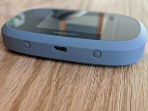 Thiết bị phát wifi 4G mifi 8800L novatel verizon like new 98%