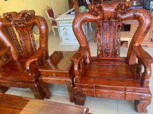 Bộ bàn ghế chạm đào gỗ hương loang tuyển chọn, tay 14, 6 mó